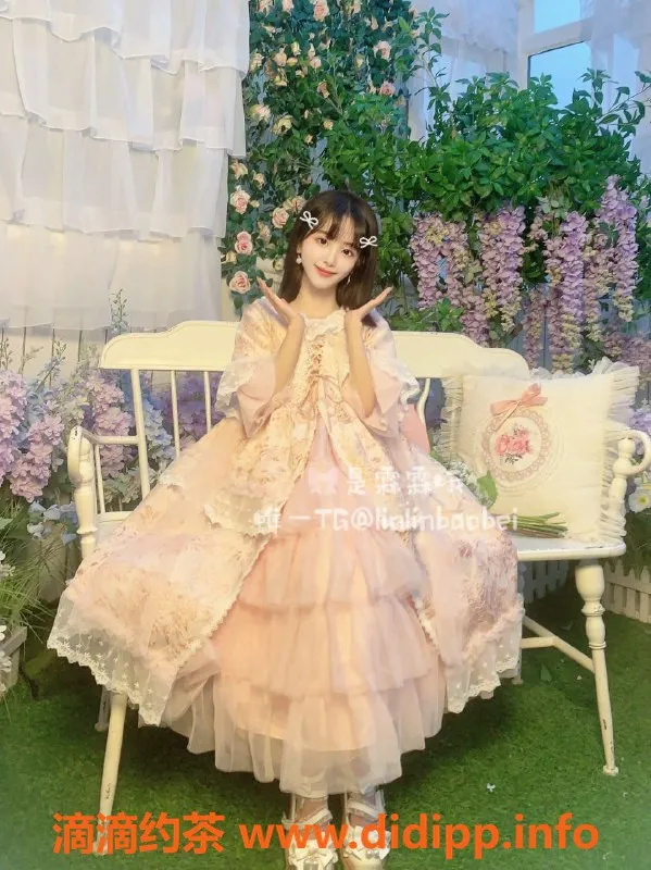 深圳楼凤-福田霖霖，142cm嫩妹，21岁，3500元/2小时