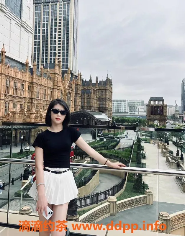 深圳楼凤-龙华佳欣，千元档嫩妹等你来体验！