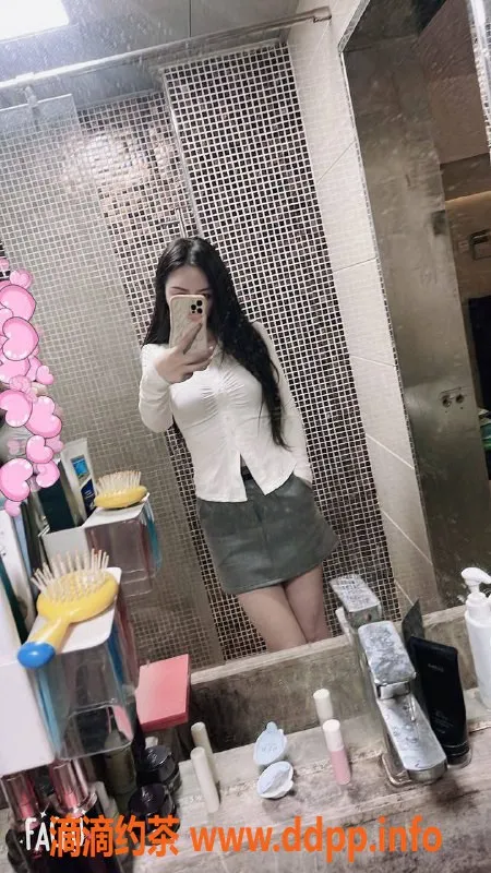 广州楼凤-海珠靓颖，500元蛇吻服务等你体验