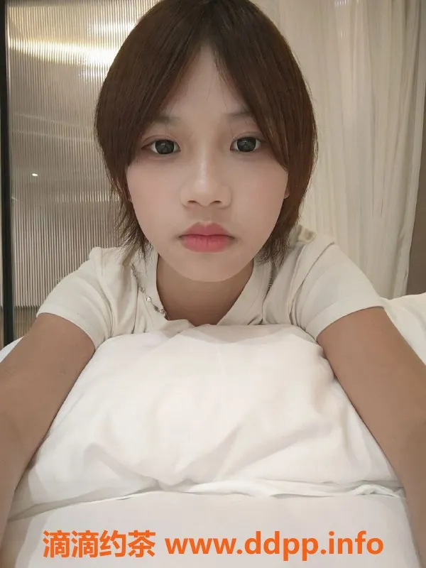 珠海楼凤-拱北18岁蛋蛋，清新可人，超值体验