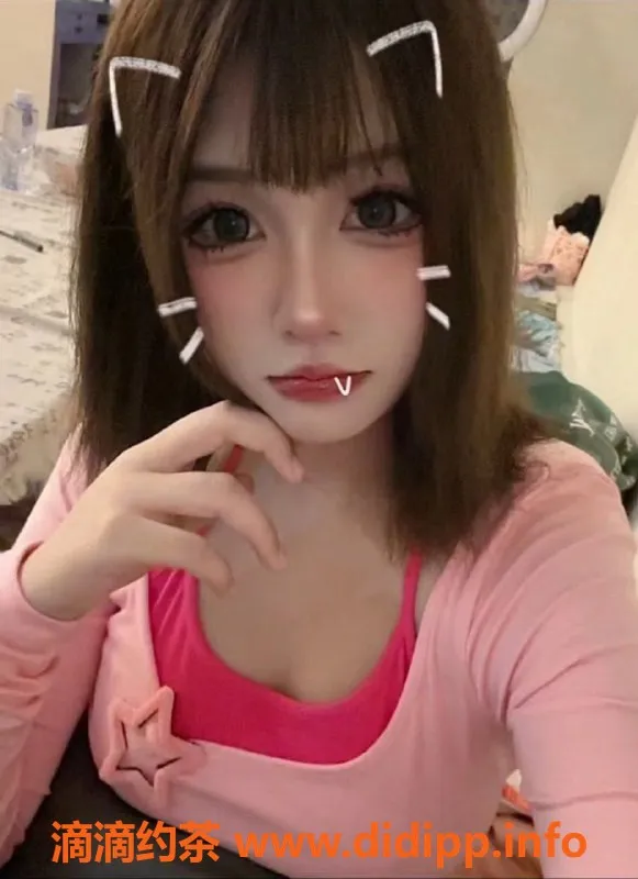 北京楼凤资源信息,三里屯小诗，165cm学生，尽享舌吻与陪浴