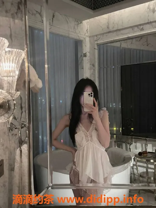 深圳楼凤资源信息,福田好好吃饭，3000元/小时享受双人服务