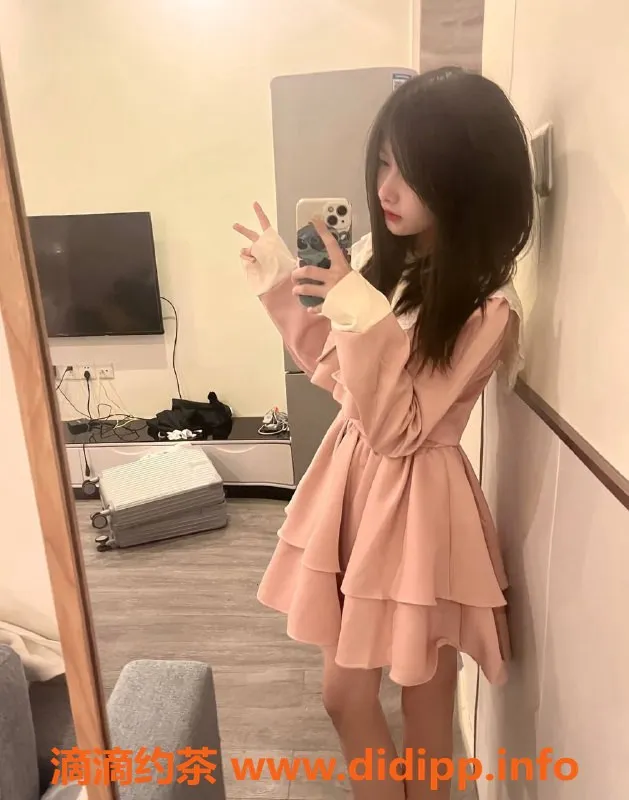 成都楼凤资源信息,成华区小颜萝莉佳人，嫩肤可人，80+斤A胸