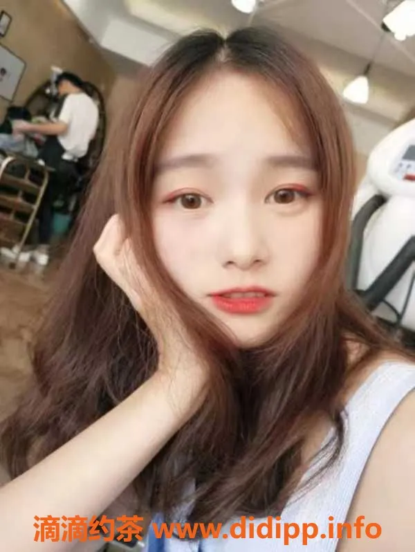 深圳楼凤资源信息,福田偶尔兼职小朵儿，22岁，身高164，价位500元起