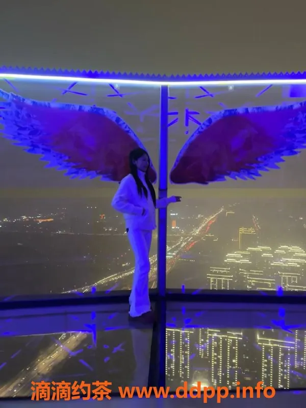 郑州楼凤资源信息,二七区瑶瑶 18岁 165cm 45kg 陪浴服务