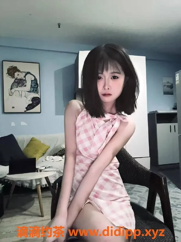 成都楼凤-成华区小颜萝莉佳人，嫩肤可人，80+斤A胸