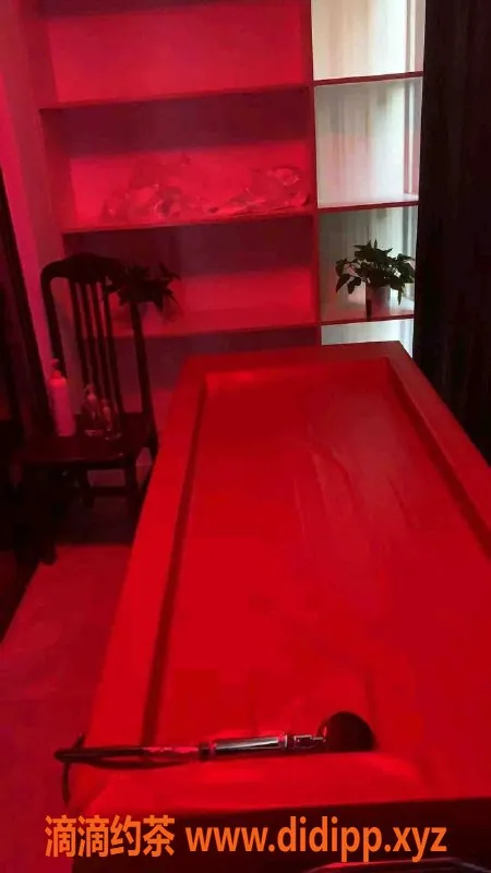 上海楼凤资源信息,闵行颜颜，身高163cm，消费1400p，期待你的来访！