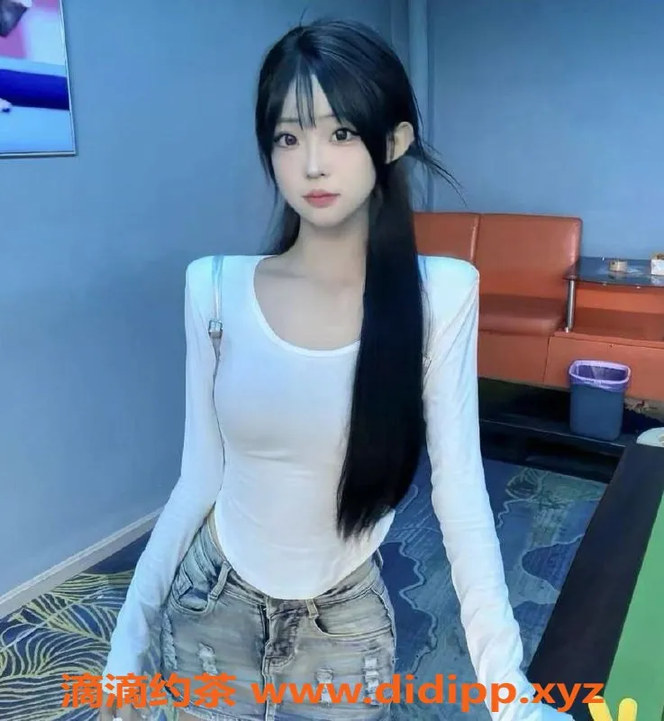 上海楼凤-静安18岁嫩妹蛋挞，162cm 34B，超值服务体验