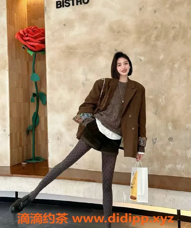 北京楼凤资源信息,朝阳小A，气质老师，千元档，47kg，168C