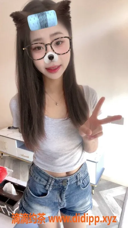 深圳楼凤资源信息,龙华嫩妹佳佳，800元体验甜蜜服务