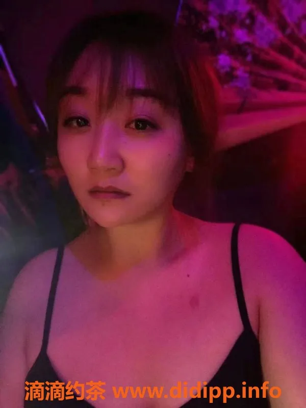 广州楼凤-天河波波少妇，69p舌吻服务仅需600p