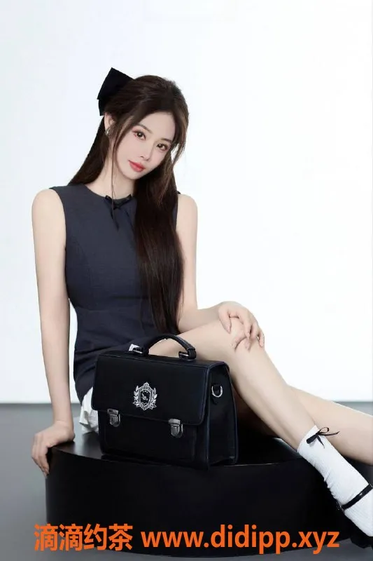 深圳楼凤-南山VIVI，1300p享受极品服务