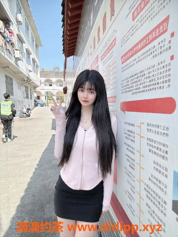 武汉楼凤-铁机路灵儿，身材诱惑，价格实惠