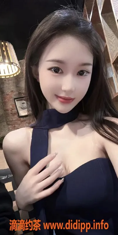 长沙外围-长沙小白，颜值4.5星，1700pp私约等你来体验！