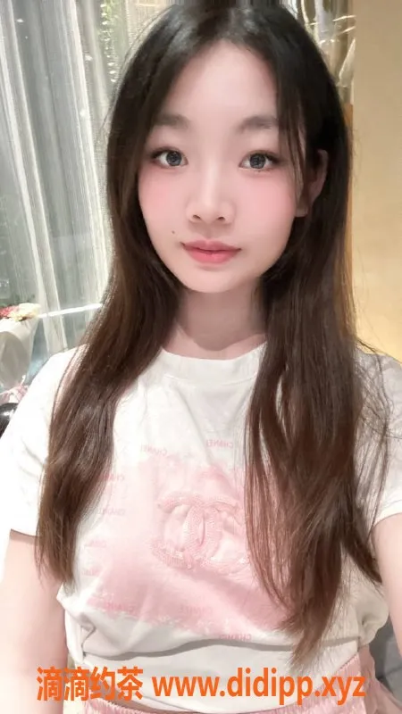 深圳楼凤-龙华诺诺，1200元超值嫩妹服务！