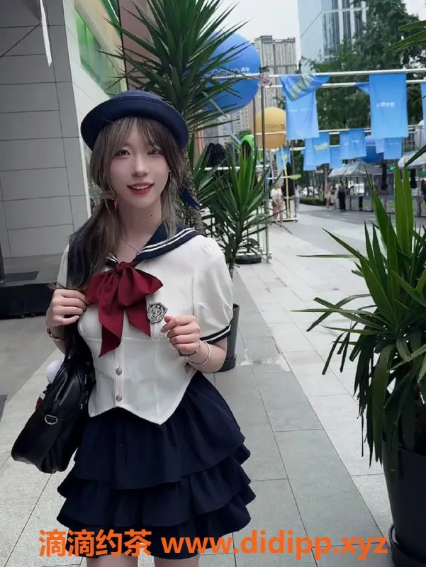 成都楼凤-兔兔，149身材，嫩妹车只上门服务