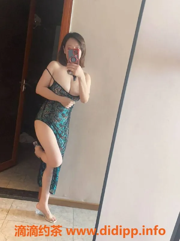 深圳楼凤资源信息,宝安少妇姐姐，900p起，超值服务体验