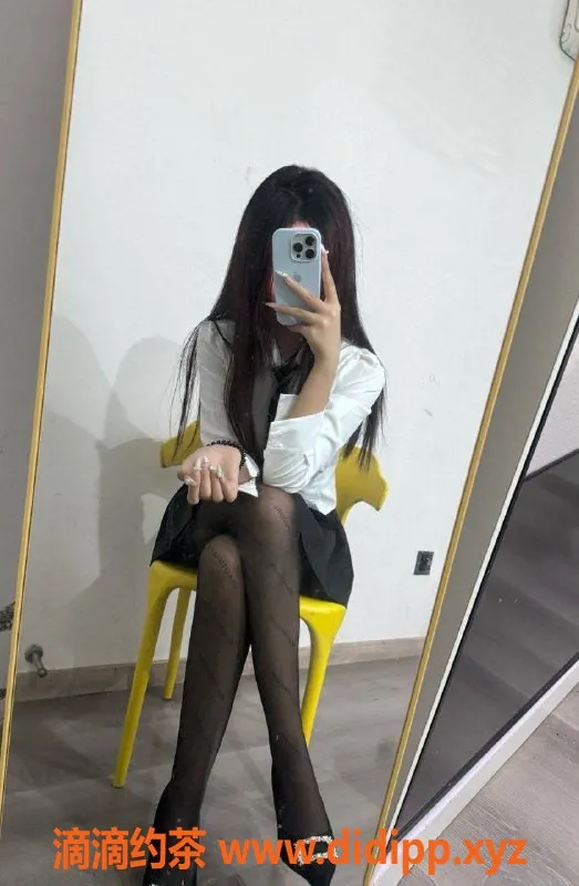 杭州上门服务-滨江彤彤，嫩妹颜值高，巨乳诱惑等你来体验