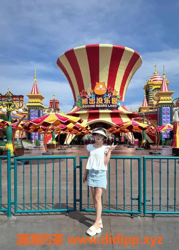 深圳楼凤-龙华安妮，嫩妹600P体验，千元以下超值服务