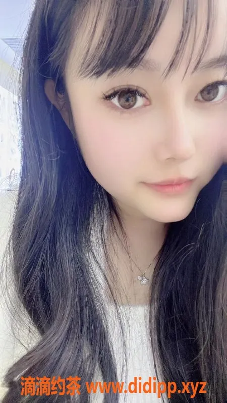 成都上门服务-成都初初，新人嫩妹，24岁，500元一次