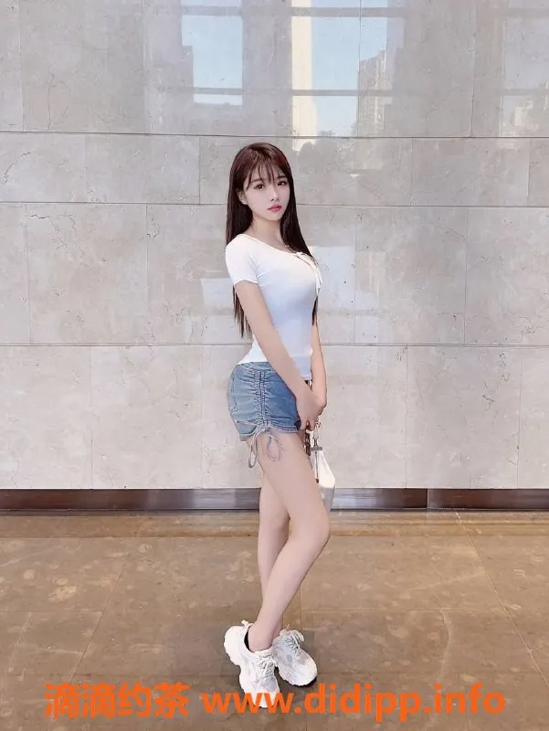 深圳楼凤资源信息,南山波波，22岁C罩杯,课费1300P起