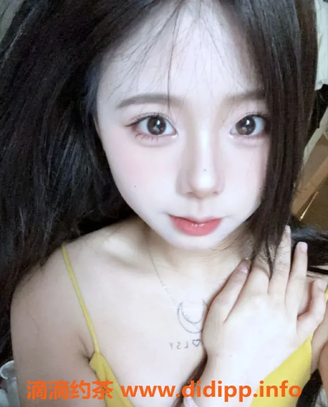 成都楼凤-成都胖胖，娇嫩16岁，600元陪洗+做服务