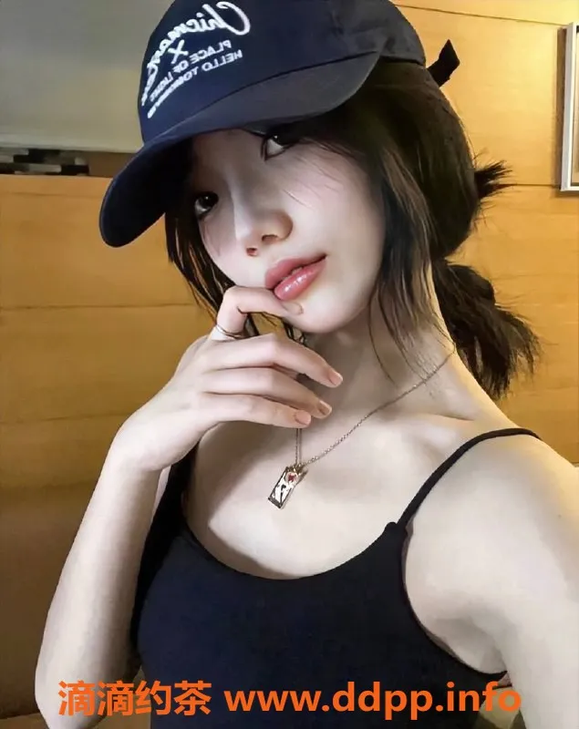 杭州楼凤-小幸运，上城嫩妹陪浴，极具女友感