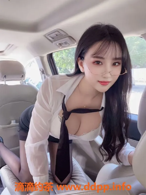 东莞楼凤-南城珍珍，P500，PP900，夜2000！