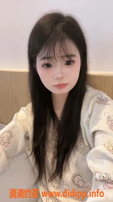 珠海楼凤-香洲泡沫，青春气息飘荡的小姐姐