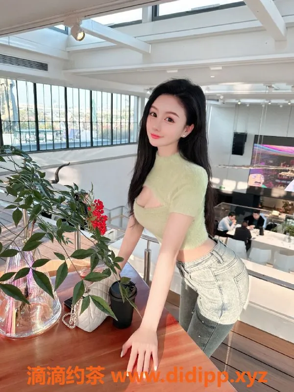 杭州楼凤-上城小可儿，适中身材，尽享优质服务