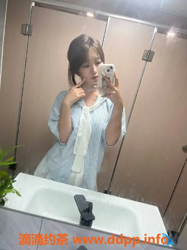 成都楼凤-成都新款嫩妹葫芦，166cm大奶，690起服务