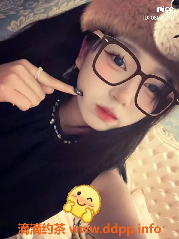 成都楼凤-成都新款嫩妹葫芦，166cm大奶，690起服务