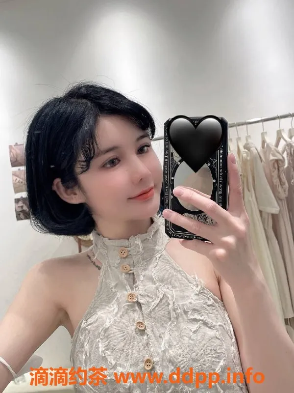 厦门楼凤-思明区小奶莓，800元洗吹做服务