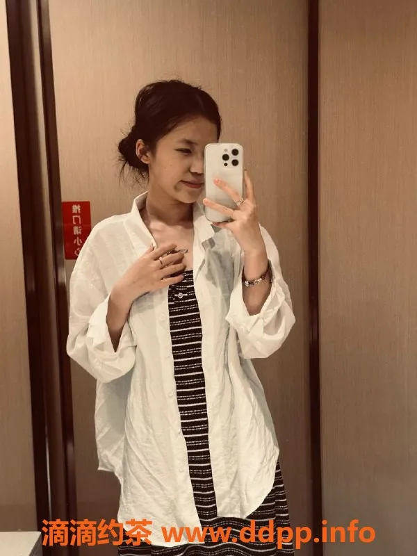 珠海楼凤-香洲果果，热情服务，丰满身材等你来体验！