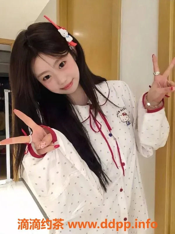 成都楼凤-成都新人恩恩，160身高，85体重，巨乳服务