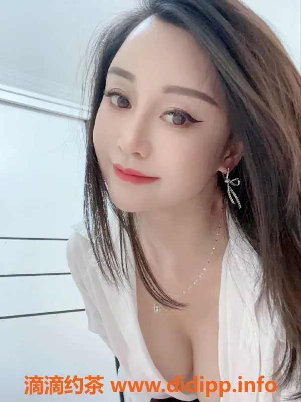 成都楼凤-成华区瑶瑶，158厘米少妇，课程5p 8pp