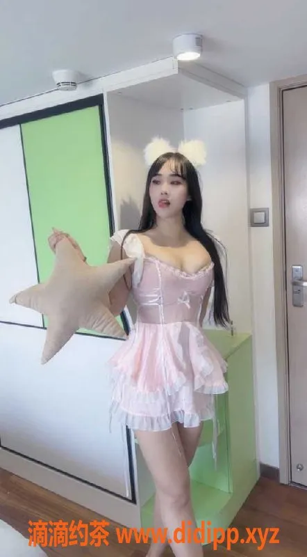 广州楼凤-荔湾甜甜圈，26岁168cm，服务项目全套