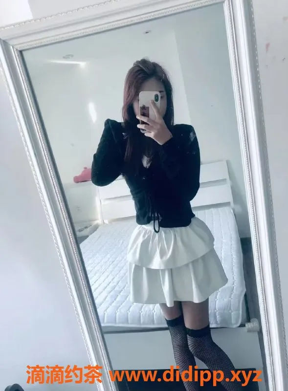 武汉楼凤-小春寒，甜美少女，身高165，服务细致！