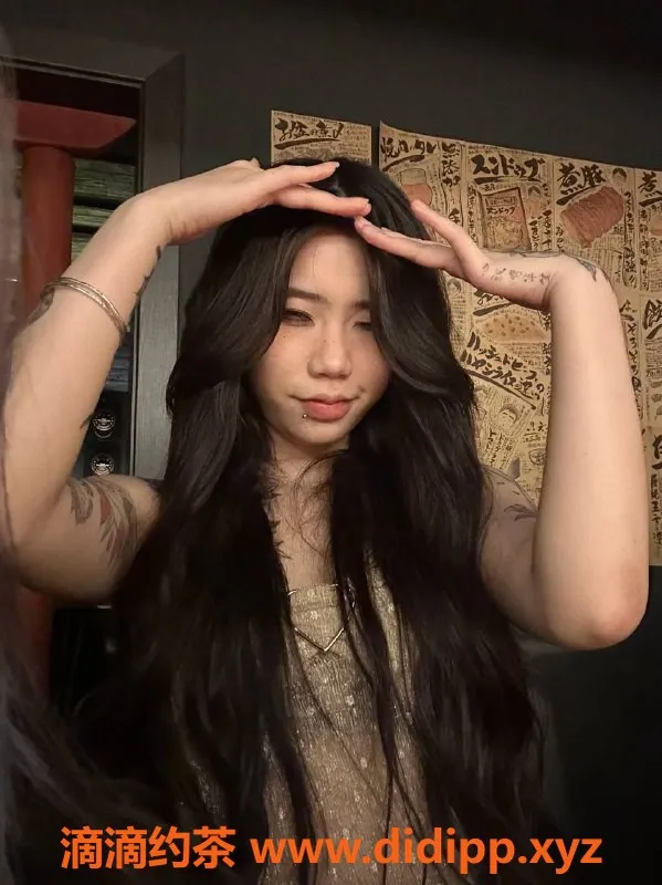 成都楼凤-成华区沐苒，身高168，甜美粉嫩18岁