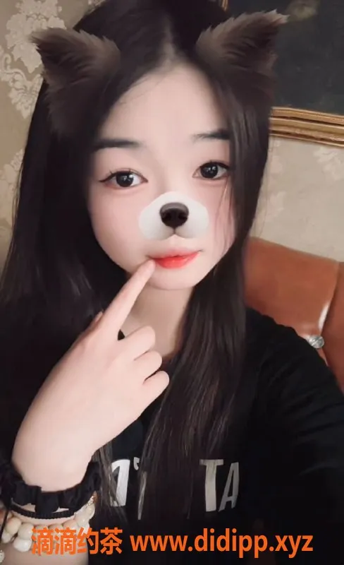 成都楼凤-19岁嫩妹可心，153娇小排骨精，热情服务