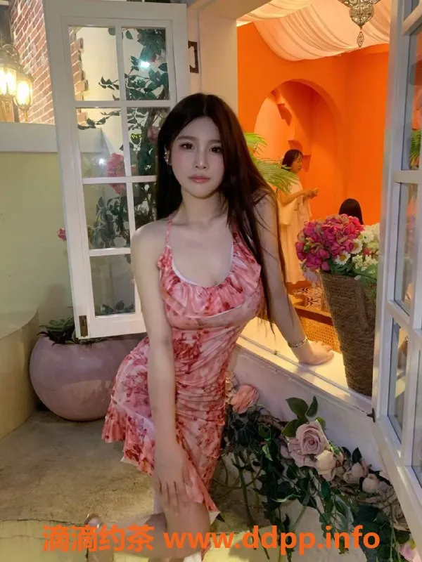 成都楼凤-成华区美眉，24岁165cm身材好，700元/60分钟