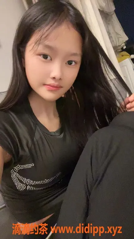 成都楼凤-成都嫩妹洛洛，163cm身材，400元全套服务