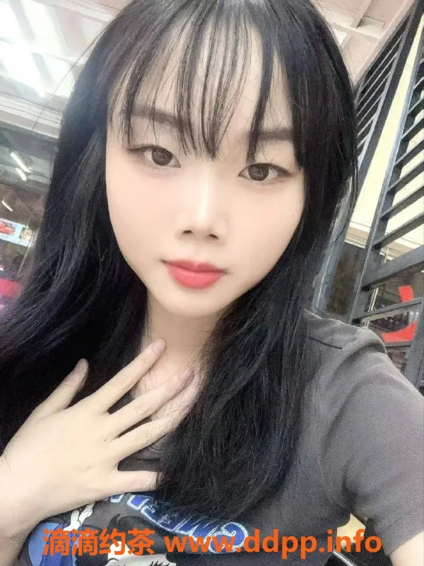 广州楼凤资源信息,天河嫩妹冰冰，550元舌吻享受