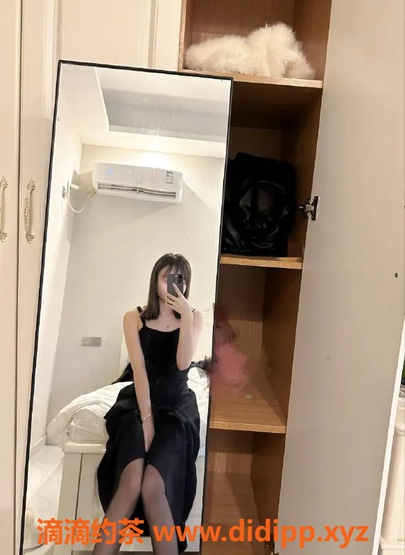 广州楼凤-天河嫩妹冰冰，550元舌吻享受