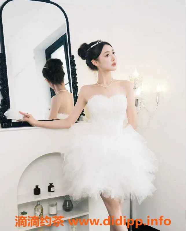 北京楼凤-双井嫩妹白鹿 内衣批发20Z起