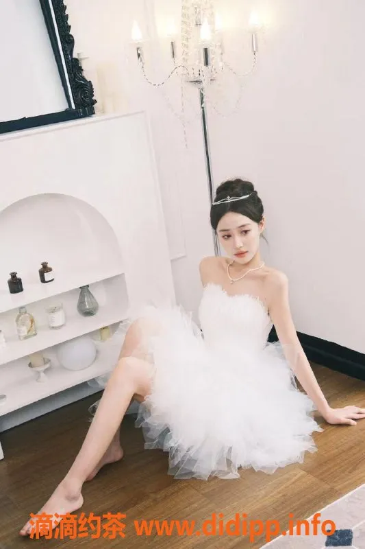 北京楼凤资源信息,双井嫩妹白鹿 内衣批发20Z起