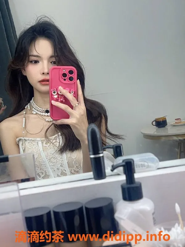 成都楼凤-成都万象城林橙，24岁美女，优质服务仅900元