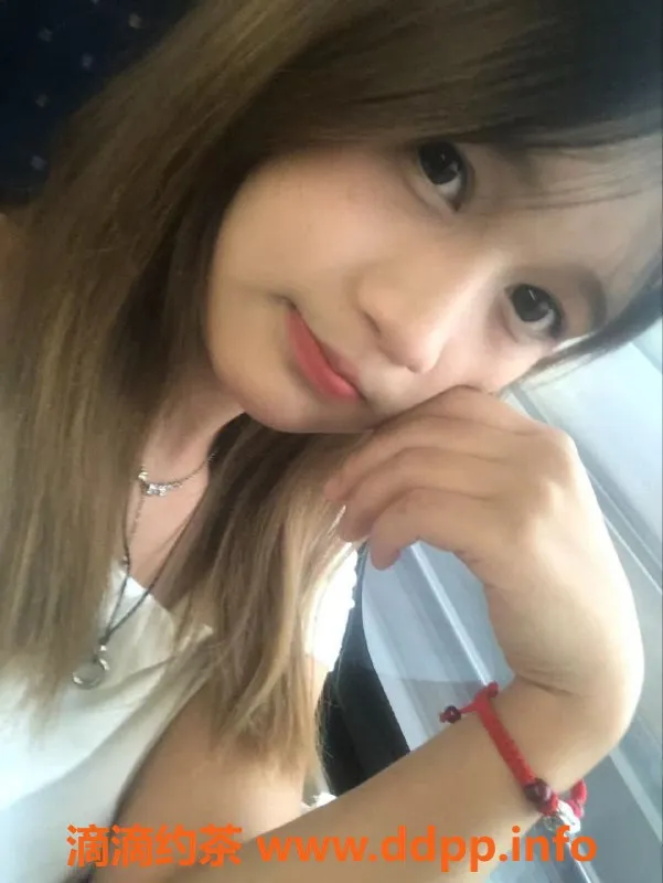 成都楼凤-成都小柔，娇嫩16岁，均匀身材，600元/次