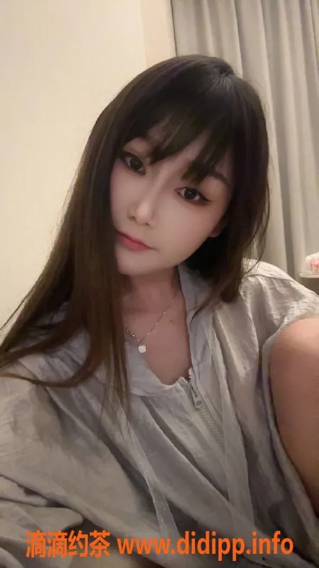 杭州楼凤-上城区柒柒，170漫画腿，1200起，服务多样！