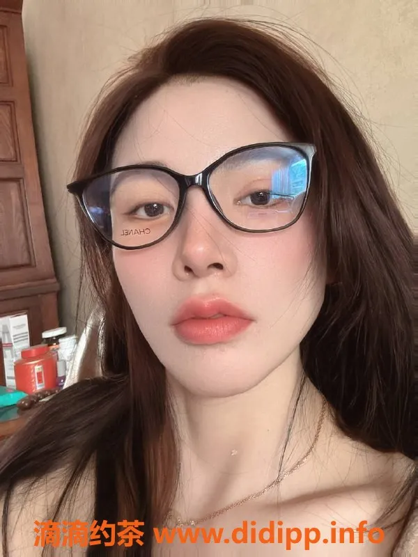 深圳楼凤资源信息,南山御姐双双，身高175，胸围D，服务优质！